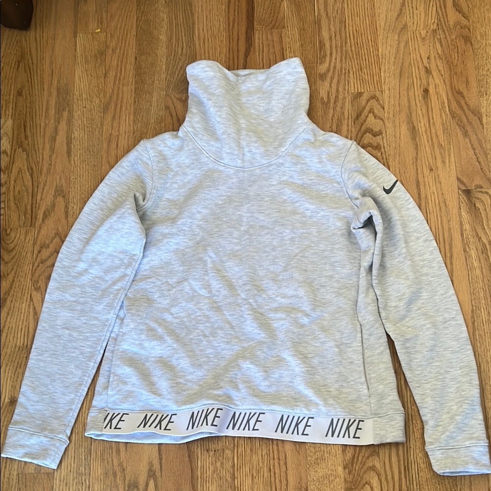 Nike Women's Gray Pullover Top